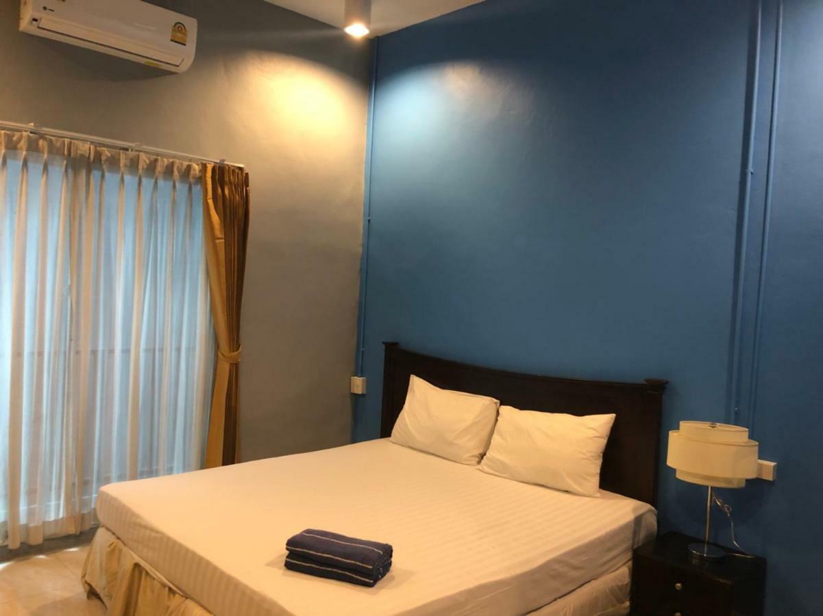 Cu@Jomtien Hotel Pattaya Bagian luar foto