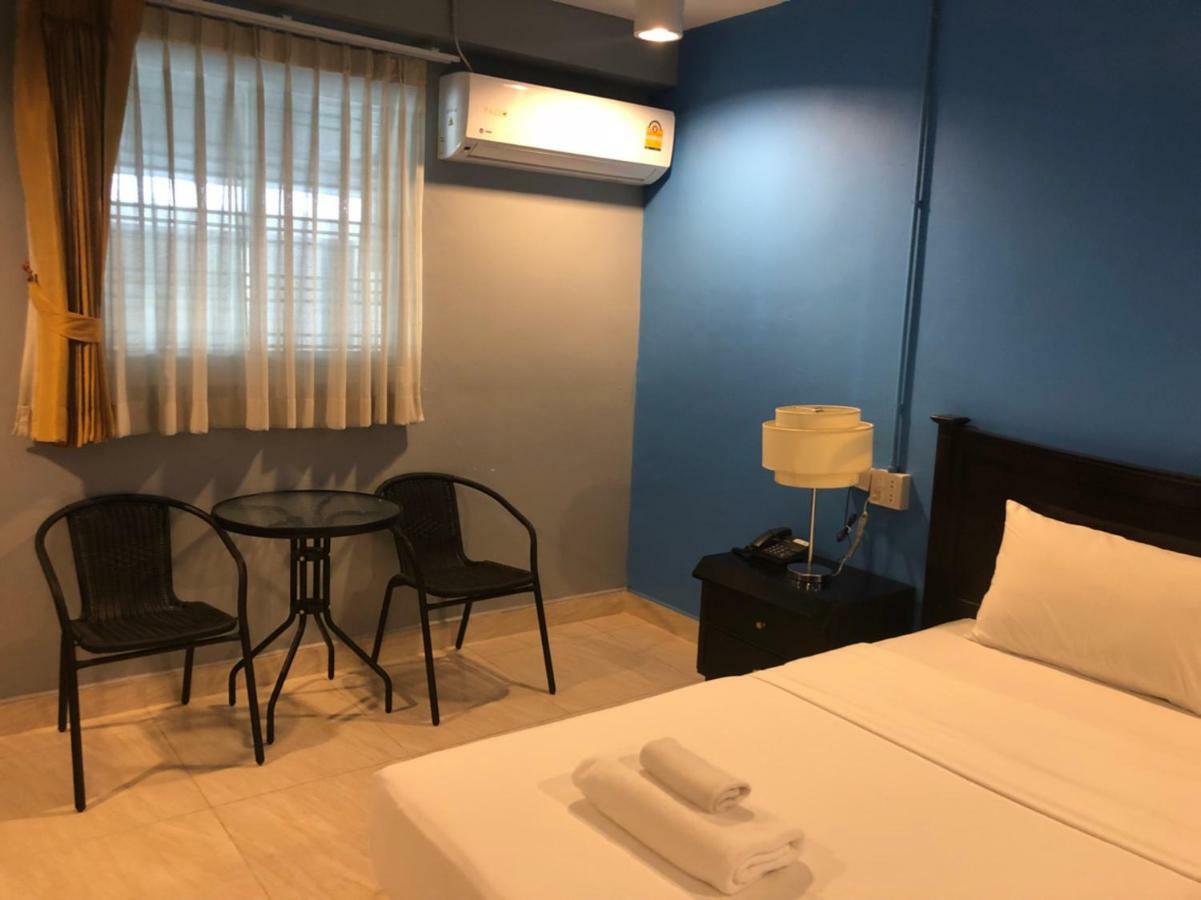 Cu@Jomtien Hotel Pattaya Bagian luar foto